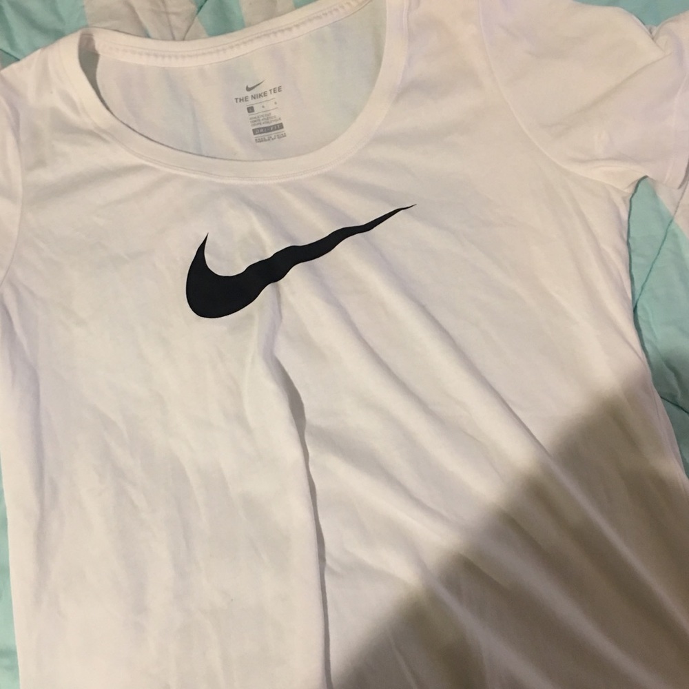 Nike t shirt
